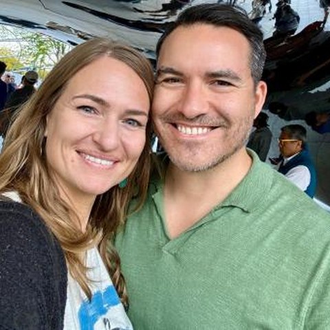 Jena and Michael, hosts of Amuni a Mari
